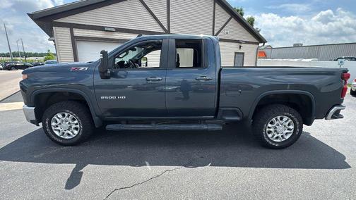 Shadow Gray Metallic 2020 Chevrolet Silverado 2500 LT