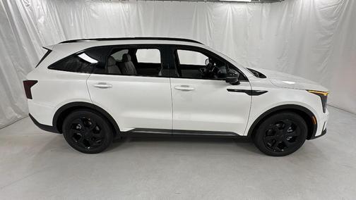Snow White Pearl 2026 Kia Sorento Hybrid SX Prestige