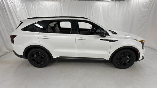 Snow White Pearl 2026 Kia Sorento Hybrid SX Prestige