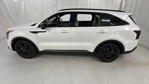 Snow White Pearl 2026 Kia Sorento Hybrid SX Prestige