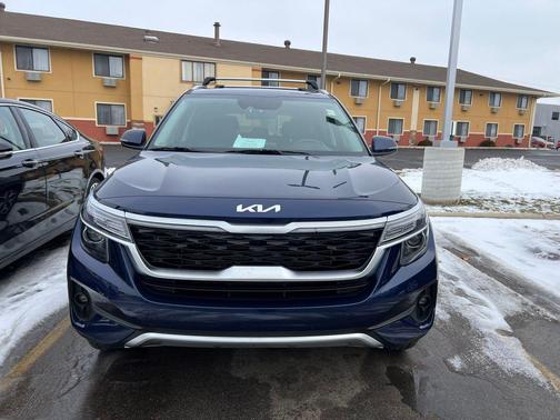 2023 Kia Seltos EX