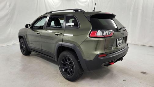 Olive Green Pearlcoat 2021 Jeep Cherokee Trailhawk