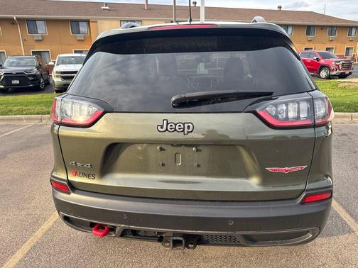 Olive Green Pearlcoat 2021 Jeep Cherokee Trailhawk