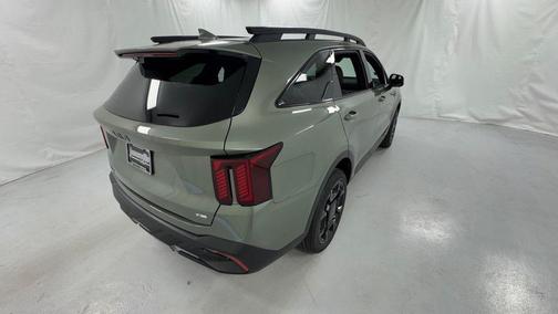 Jungle Green 2026 Kia Sorento SX