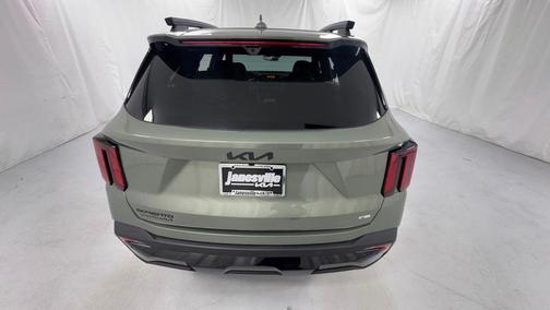 Jungle Green 2026 Kia Sorento SX
