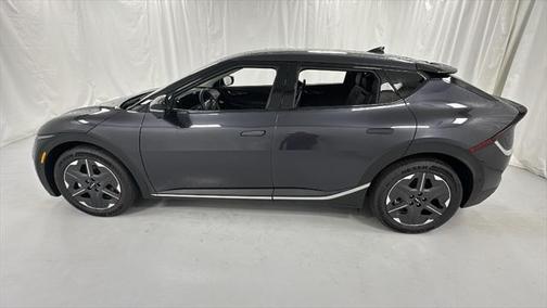 2025 Kia EV6 Light Long Range