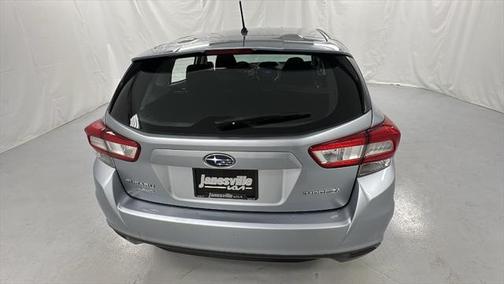 2019 Subaru Impreza 2.0i