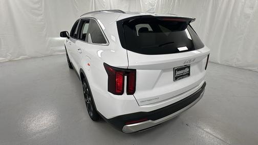 2025 Kia Sorento EX