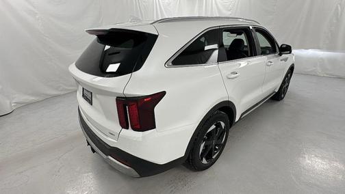 Snow White Pearl 2026 Kia Sorento Hybrid EX