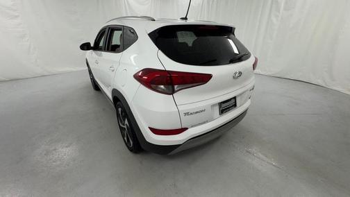 Dazzling White 2017 Hyundai TUCSON Sport