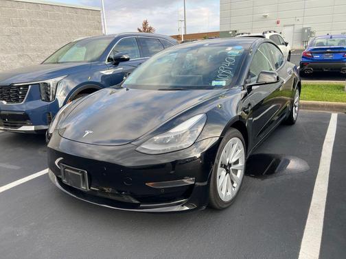 2022 Tesla Model 3 Long Range