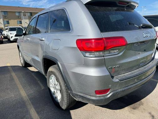 Billet Silver Metallic Clearcoat 2018 Jeep Grand Cherokee Laredo E