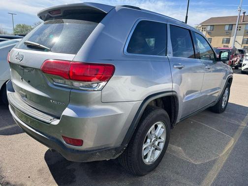 Billet Silver Metallic Clearcoat 2018 Jeep Grand Cherokee Laredo E