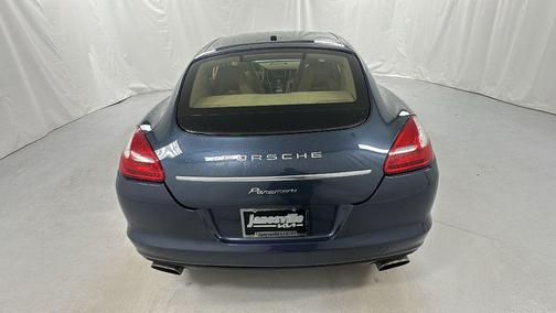 Yachting Blue Metallic 2011 Porsche Panamera 4