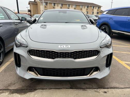 2022 Kia Stinger GT1