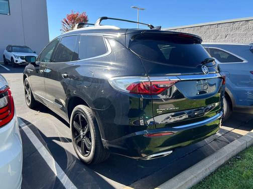 2023 Buick Enclave Essence AWD