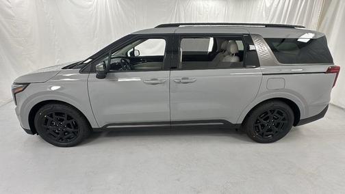 Ceramic Silver 2026 Kia Carnival SX Prestige