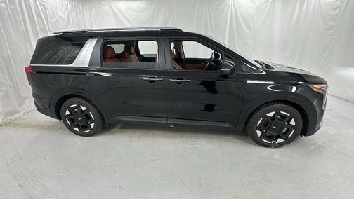 Aurora Black Pearl 2026 Kia Carnival EX