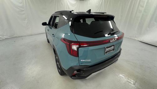 Pluton Blue/Black Roof 2026 Kia Seltos S