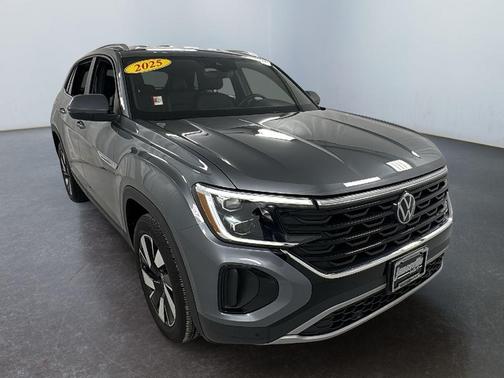 2025 Volkswagen Atlas Cross Sport 2.0T SE w/Technology 4MOTION