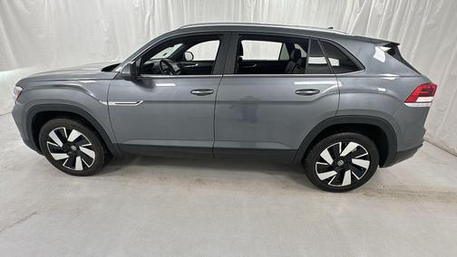 2025 Volkswagen Atlas Cross Sport 2.0T SE w/Technology 4MOTION