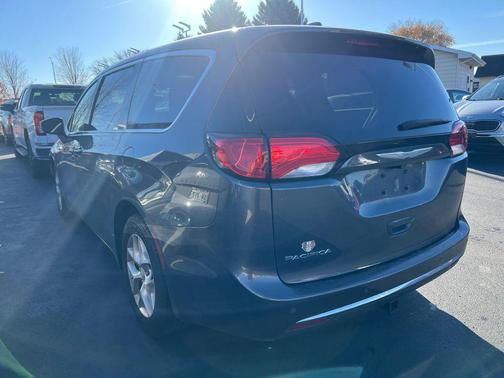 2018 Chrysler Pacifica Touring Plus