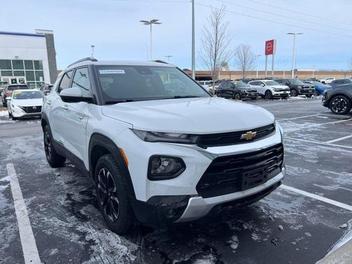 Summit White 2023 Chevrolet Trailblazer LT