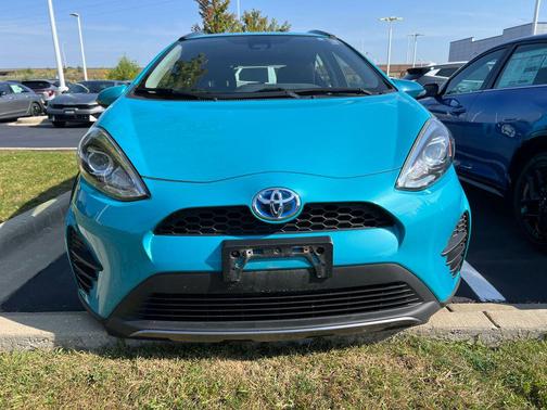 2018 Toyota Prius c Four
