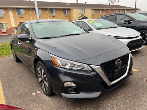 2020 Nissan Altima 2.5 SV