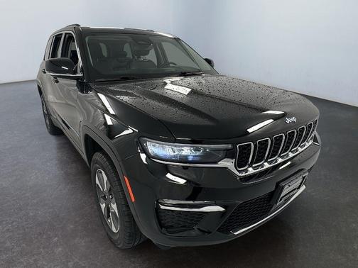 2022 Jeep Grand Cherokee 4xe Base