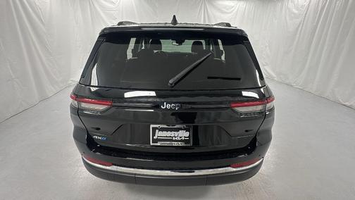 2022 Jeep Grand Cherokee 4xe Base