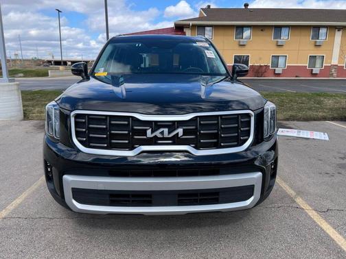 Ebony Black 2025 Kia Telluride S