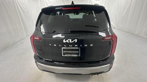 Ebony Black 2025 Kia Telluride S