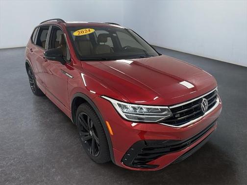 2024 Volkswagen Tiguan 2.0T SE R-Line Black 4MOTION
