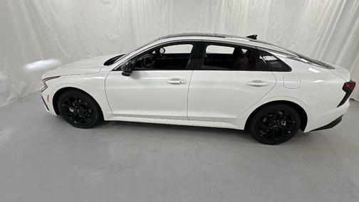 Snow White Pearl 2026 Kia K5 GT-Line FWD