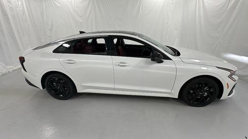 Snow White Pearl 2026 Kia K5 GT-Line FWD