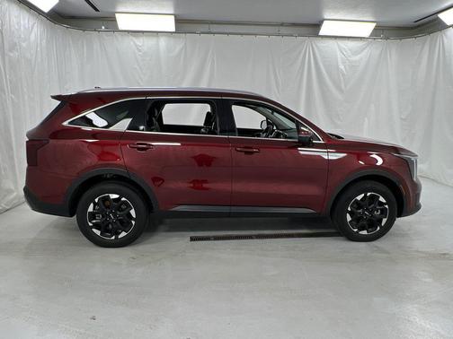 Dawning Red 2025 Kia Sorento S