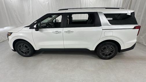 Snow White Pearl 2026 Kia Carnival Hybrid EX