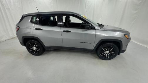 Billet Silver Metallic Clearcoat 2020 Jeep Compass Sport