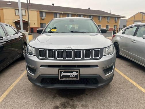 Billet Silver Metallic Clearcoat 2020 Jeep Compass Sport