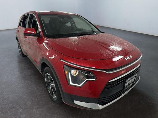 2025 Kia Niro LX