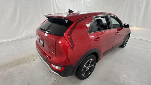 2025 Kia Niro LX