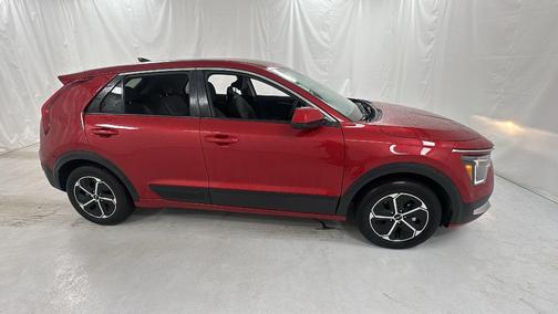 2025 Kia Niro LX