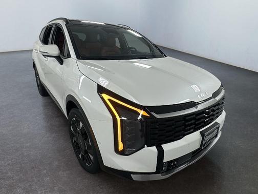Snow White Pearl 2026 Kia Sportage Hybrid SX-Prestige