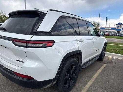 Bright White 2024 Jeep Grand Cherokee Limited
