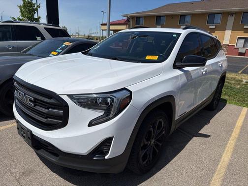 Summit White 2019 GMC Terrain SLT