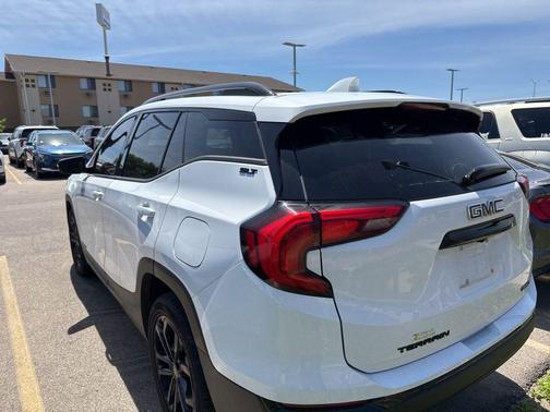 Summit White 2019 GMC Terrain SLT