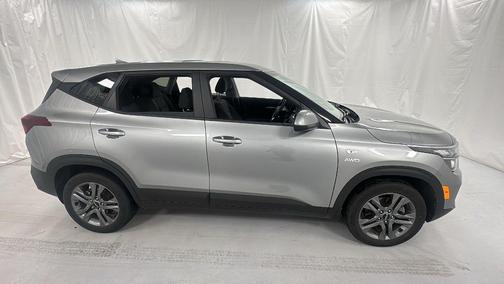 2023 Kia Seltos LX