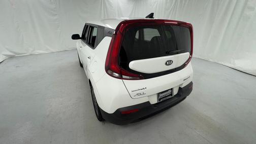 Snow White Pearl 2021 Kia Soul EX