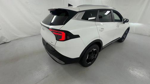 Snow White Pearl 2026 Kia Sportage Hybrid EX